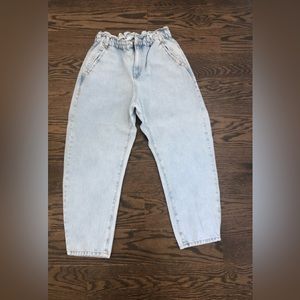 Light wash jeans